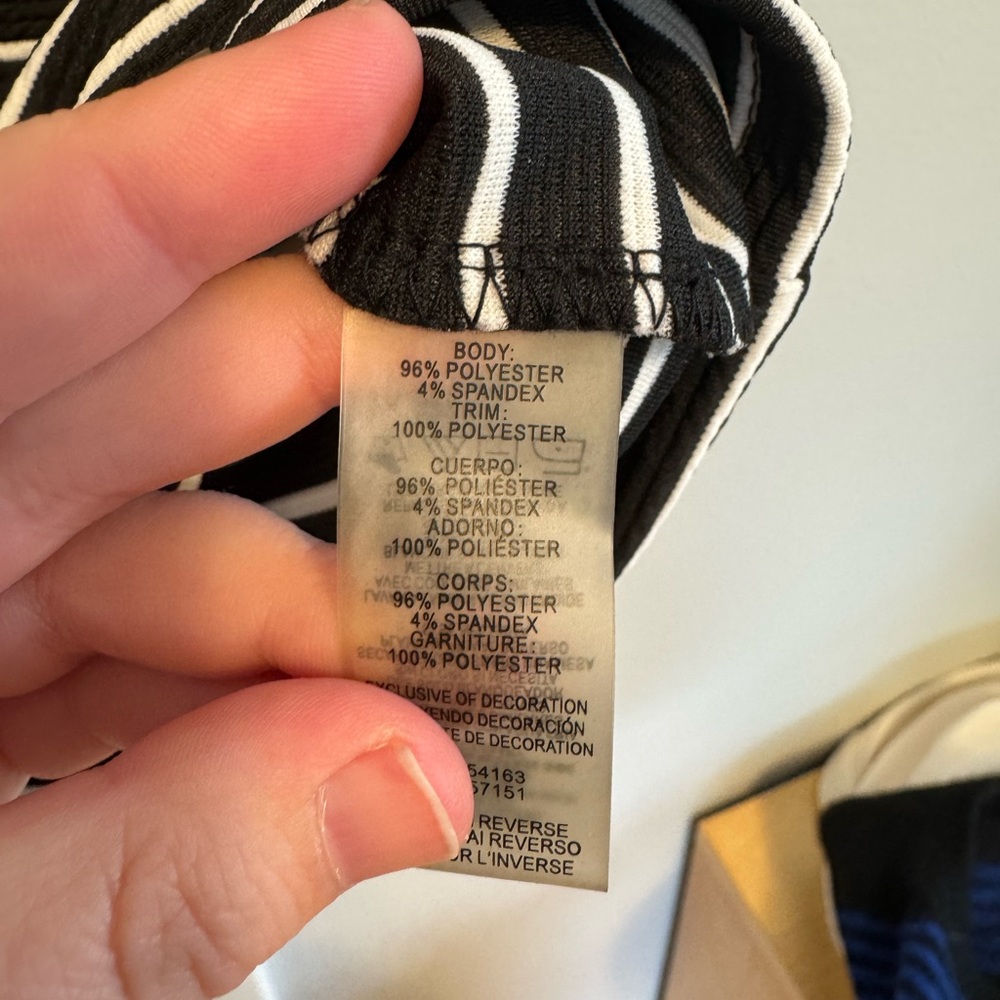 Karl Lagerfeld Monochrome Striped Top with White Collar. Size XS - Picture 5 of 7